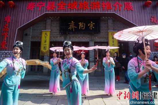 11、国家级非物质文化遗产北路戏在场助阵。李南轩 摄 (2) 11、国家级非物质文化遗产北路戏在场助阵。李南轩 摄 (2)