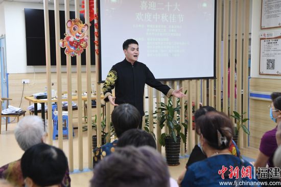 闽剧戏歌表演。记者 刘可耕 摄