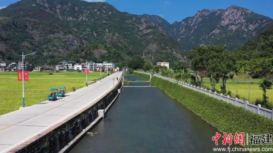 整改后的澳里溪。