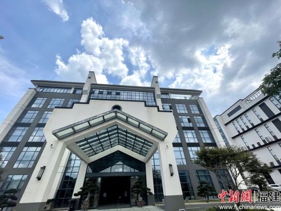 福建时珍堂药业有限公司。吕巧琴 摄