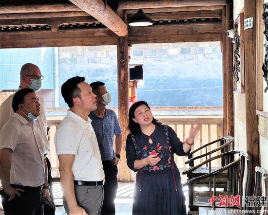 参观调研现场。刘晗 摄