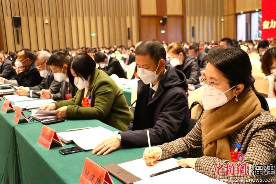 宁德市五届人大二次会议第二次全体会议现场。吴允杰 摄 宁德市五届人大二次会议第二次全体会议现场。吴允杰 摄